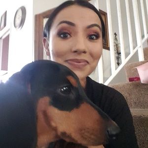 Meet your Posher, Daniela